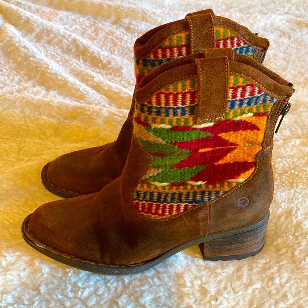 Born Wynd Heritage Southwest Booties 7.5